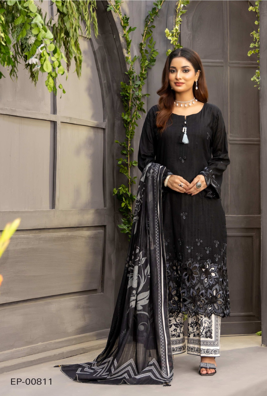 Un-Stitched ChikanKari Embroidered Printed Lawn Suit